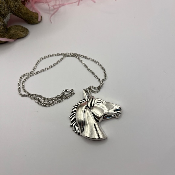 692-MTT Big Horse Silver Metal Color Head Pendant Necklace - Picture 8 of 9
